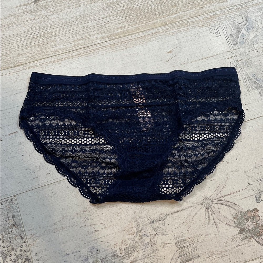 Victoria's Secret Navy Blue Lace Bikini Panties Size Small